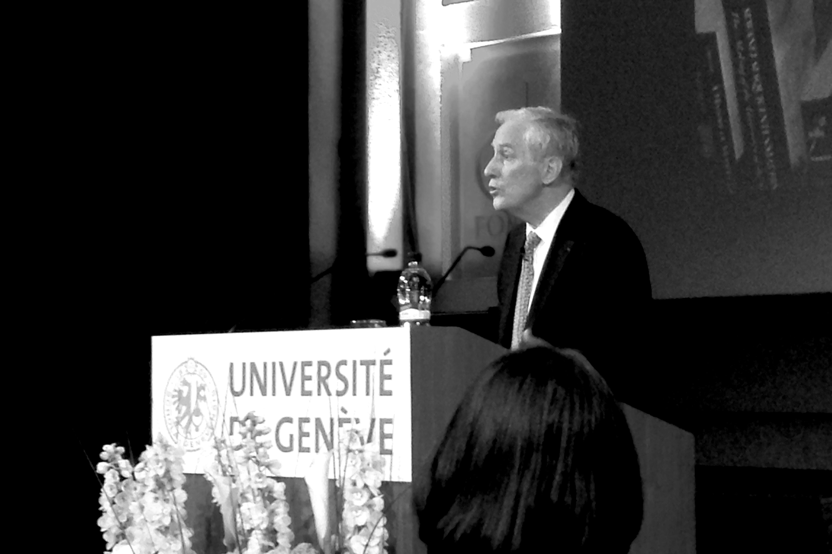Conférence de Robert Darnton, directeur de la bibliothèque universitaire d'Harvard (UNIGE 7 mai 2015)